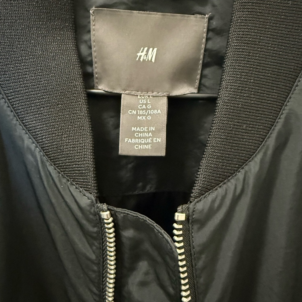 H&M Classic Black Bomber Jacket - Picture 2 of 3